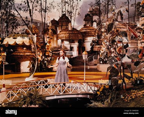 judy garland wizard of oz set